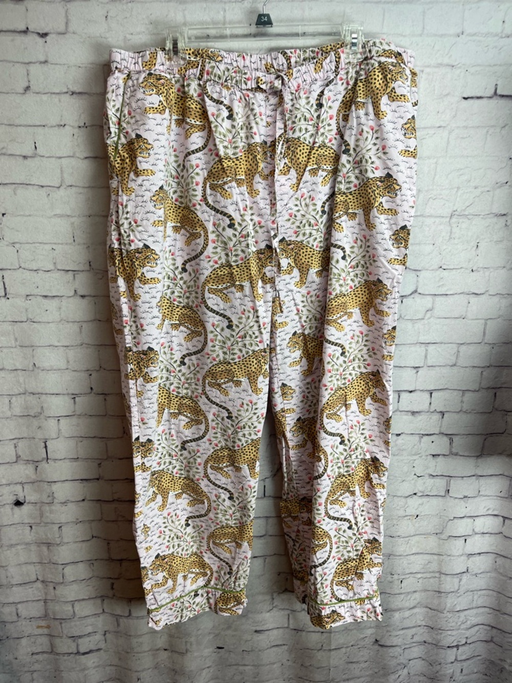 Printfresh size 2X light pink bagheera leopard print pajama pants